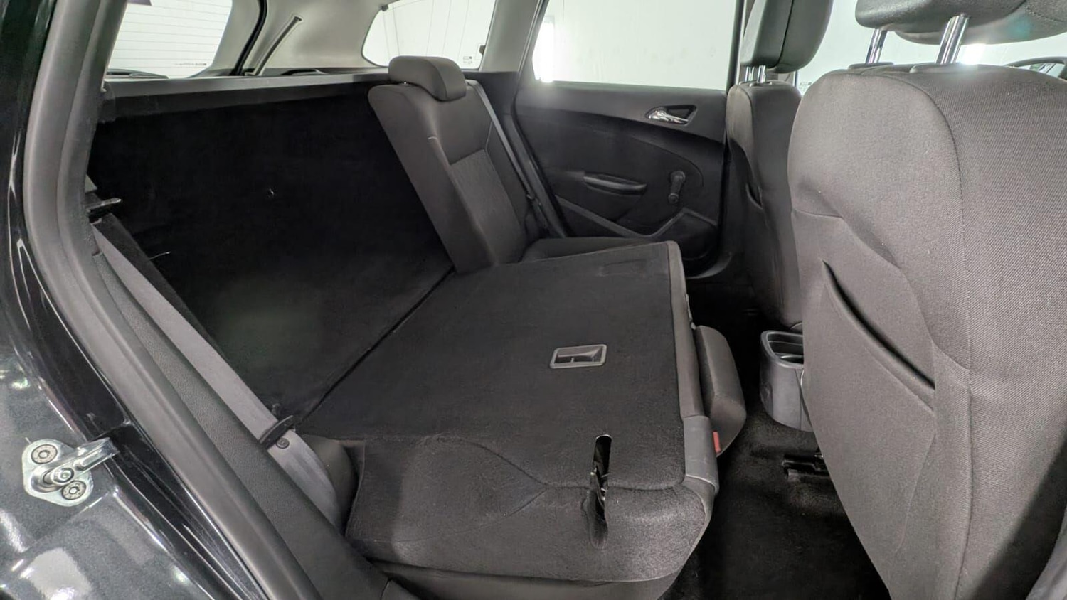 Used Vauxhall Astra 2016 for sale - 77091234: Photo 48