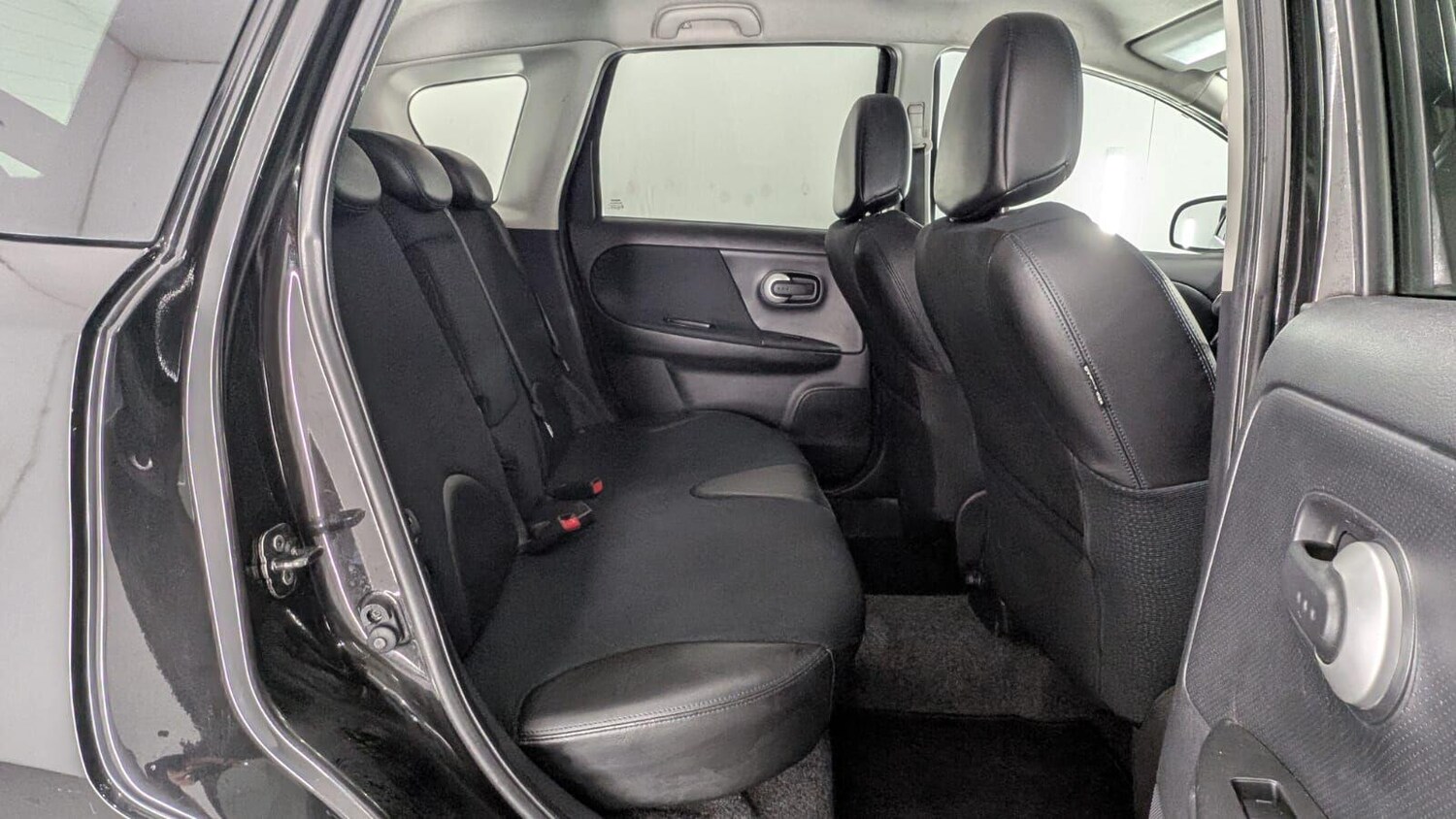 Used Nissan Note 2013 for sale - 77468741: Photo 32