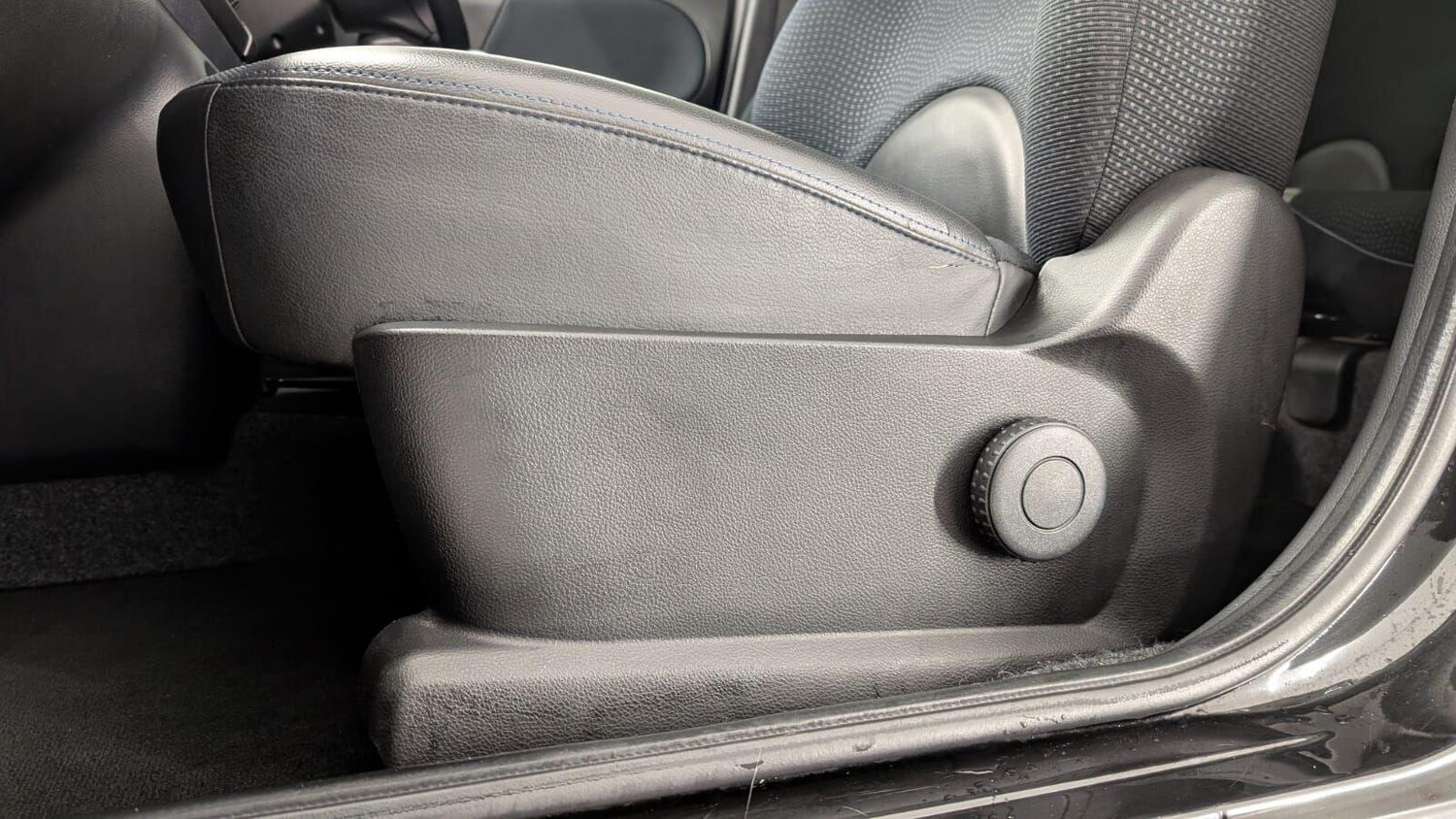 Used Nissan Note 2013 for sale - 77468741: Photo 39