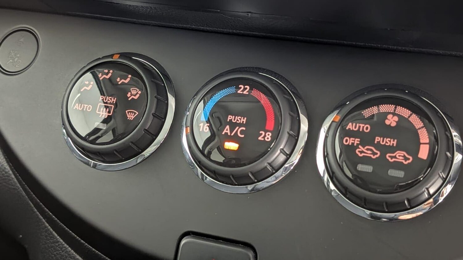 Used Nissan Note 2013 for sale - 77468741: Photo 46