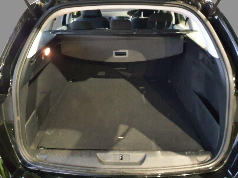 Used Peugeot 308 2017 for sale - 76645230: Photo 9