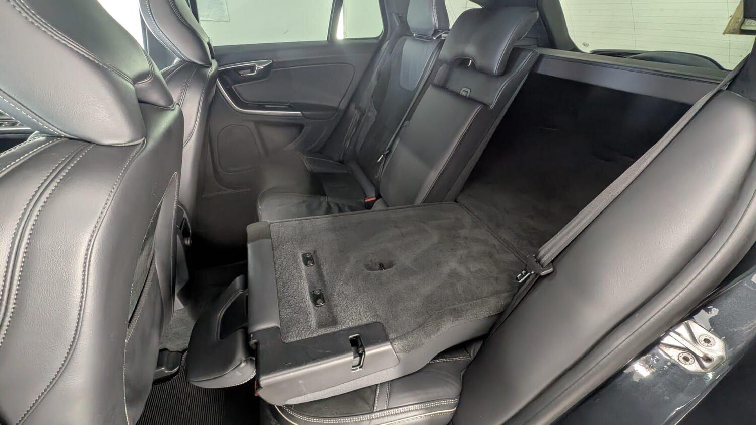 Used Volvo V60 for sale - 77908423: Photo 28