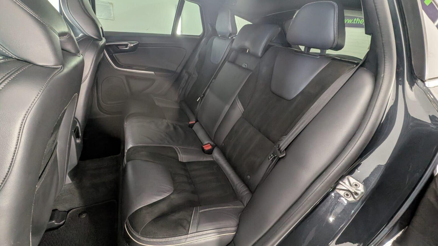 Used Volvo V60 for sale - 77908423: Photo 29