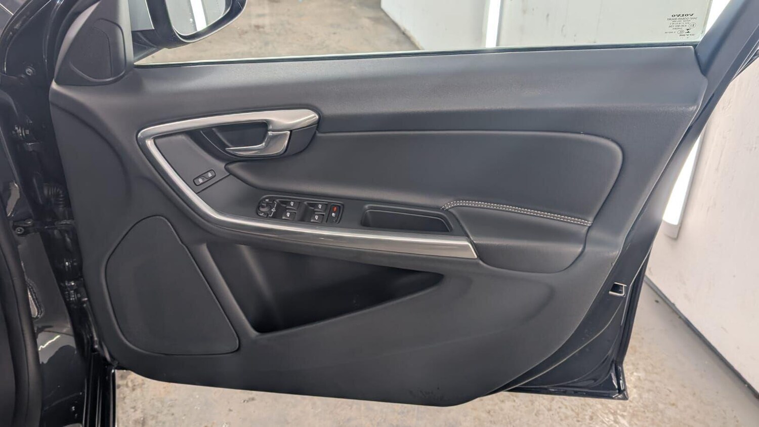 Used Volvo V60 for sale - 77908423: Photo 53