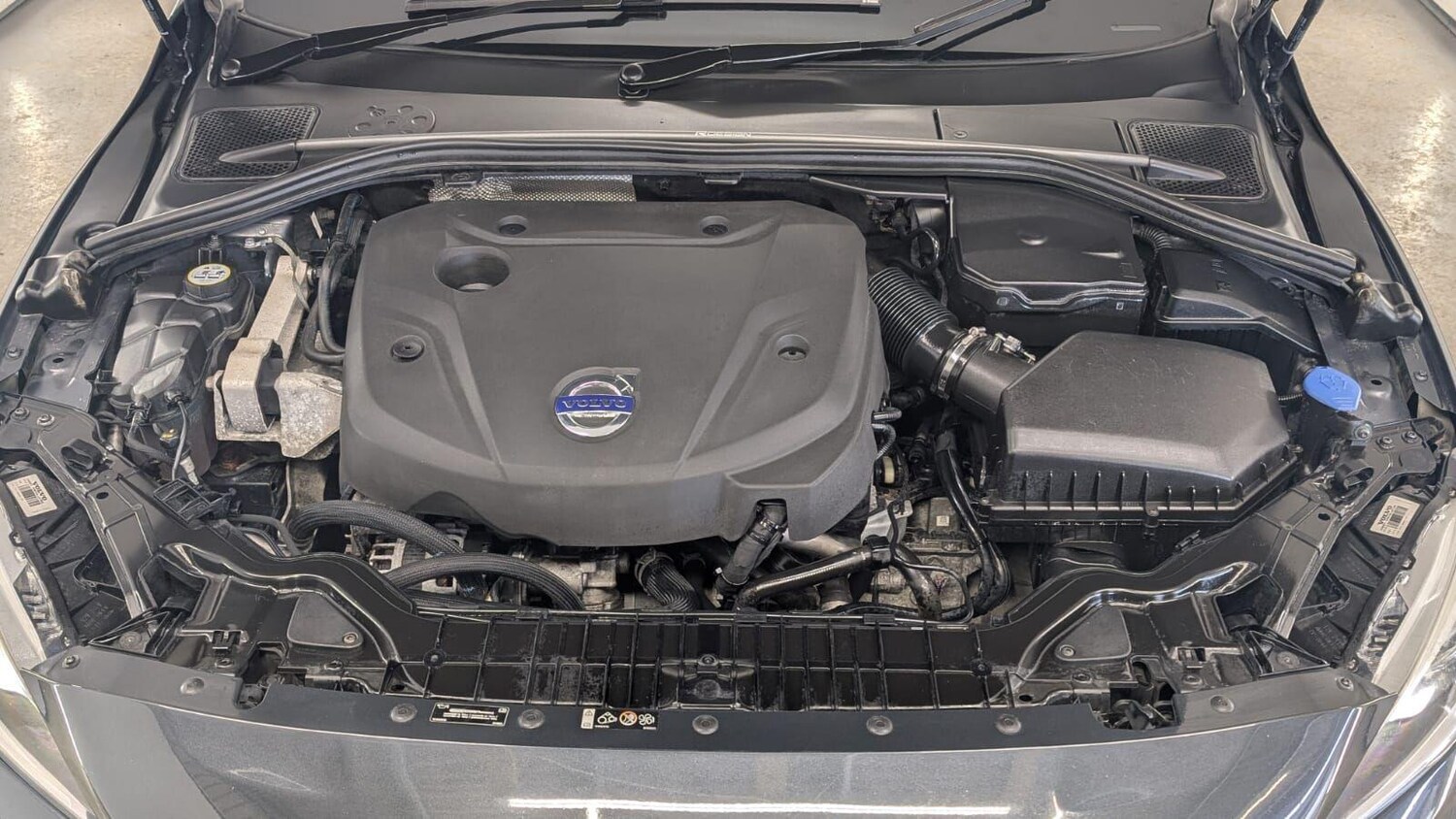 Used Volvo V60 for sale - 77908423: Photo 55