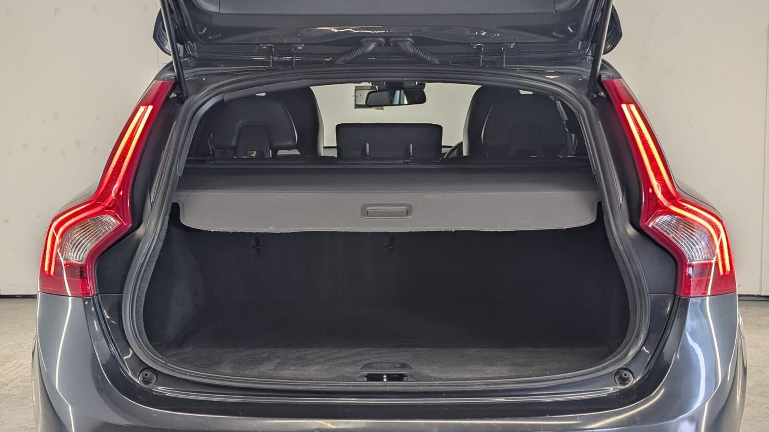 Used Volvo V60 for sale - 77908423: Photo 66