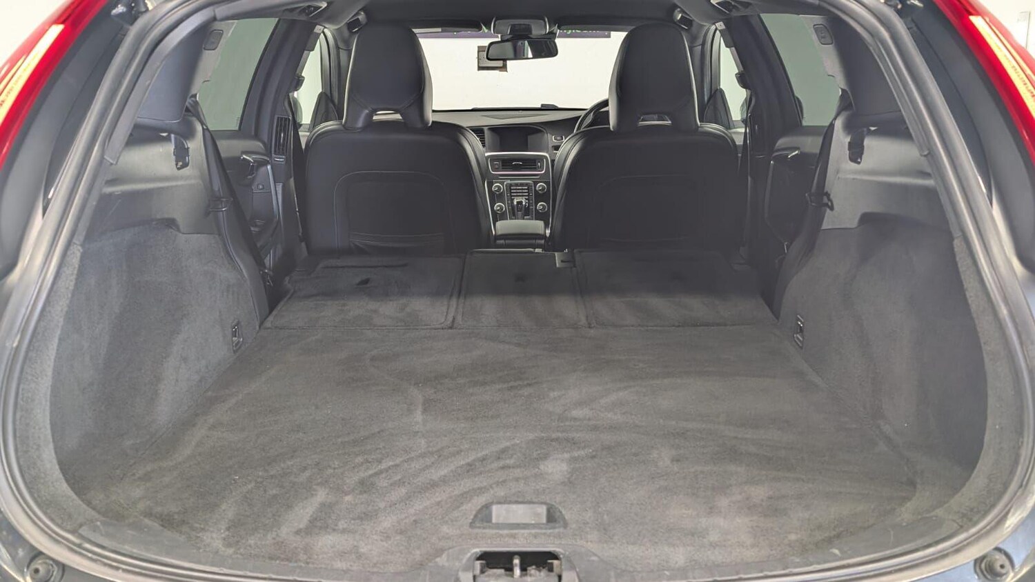 Used Volvo V60 for sale - 77908423: Photo 69