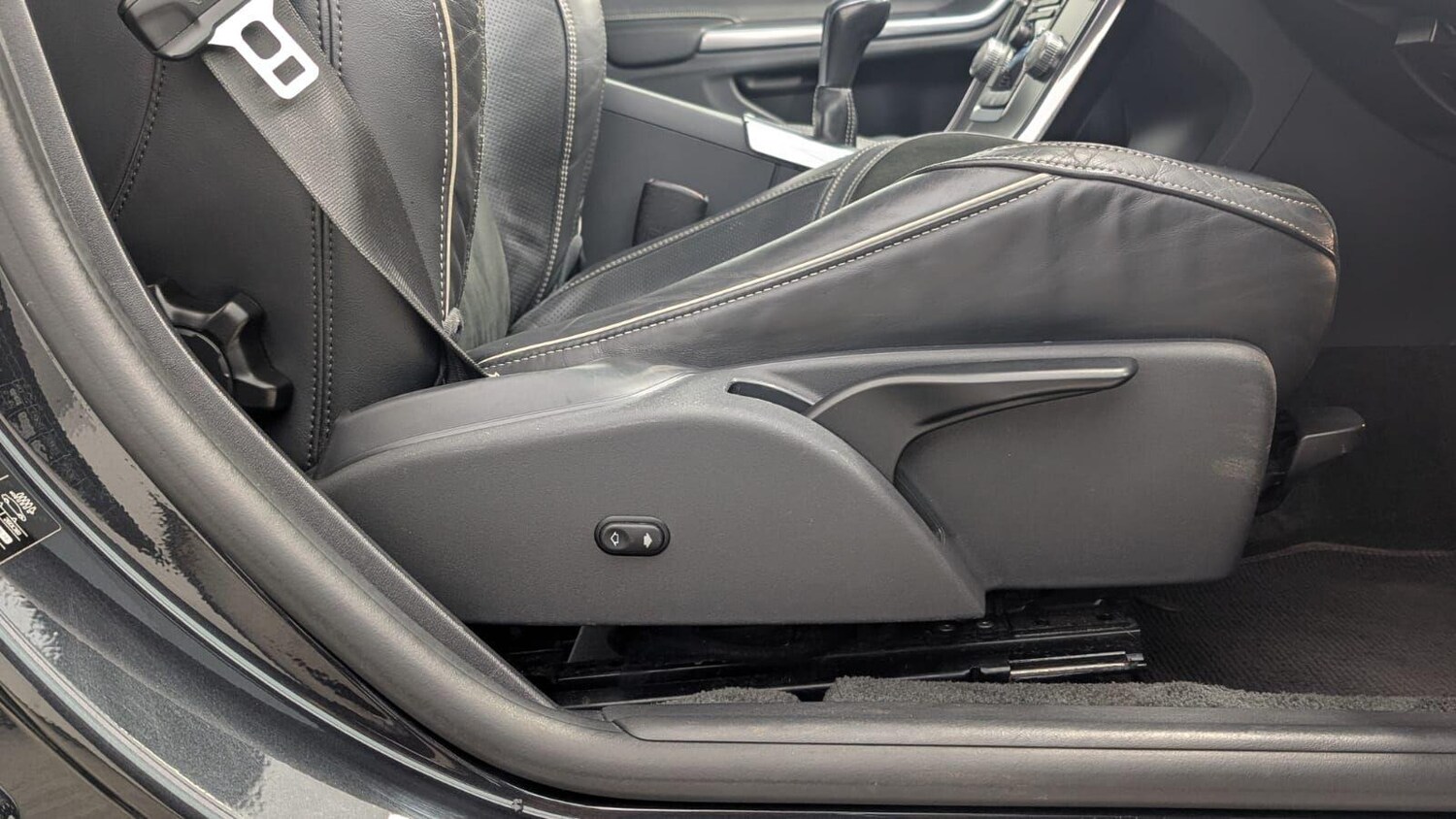 Used Volvo V60 for sale - 77908423: Photo 87