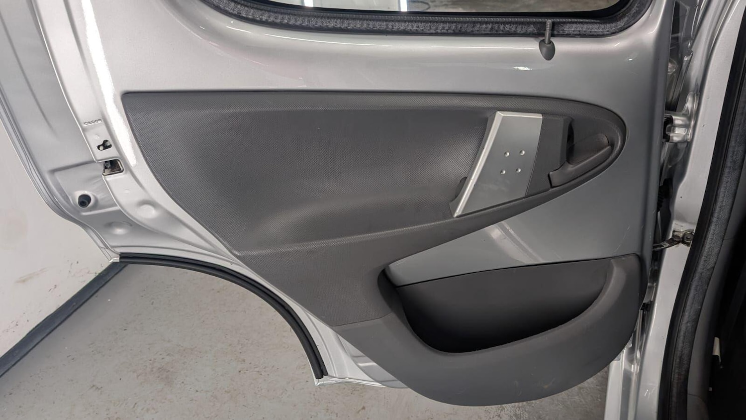 Used Peugeot 107 2010 for sale - 77214781: Photo 30