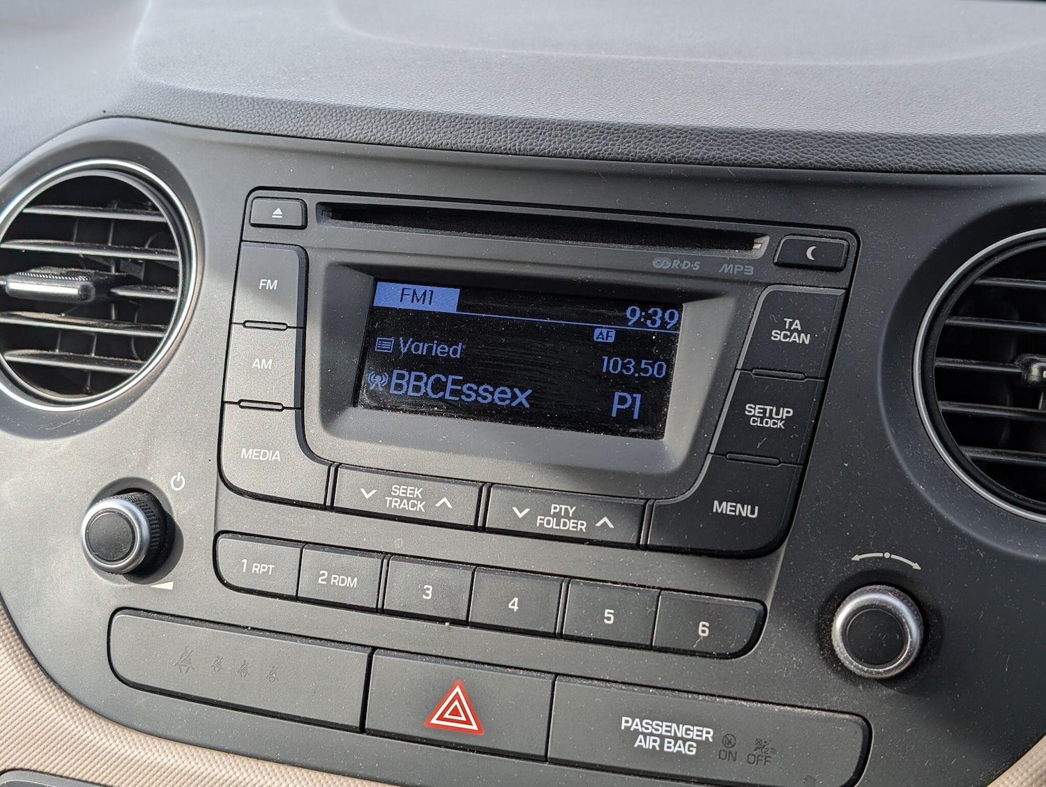 Used Hyundai i10 2015 for sale - 78204586: Photo 6