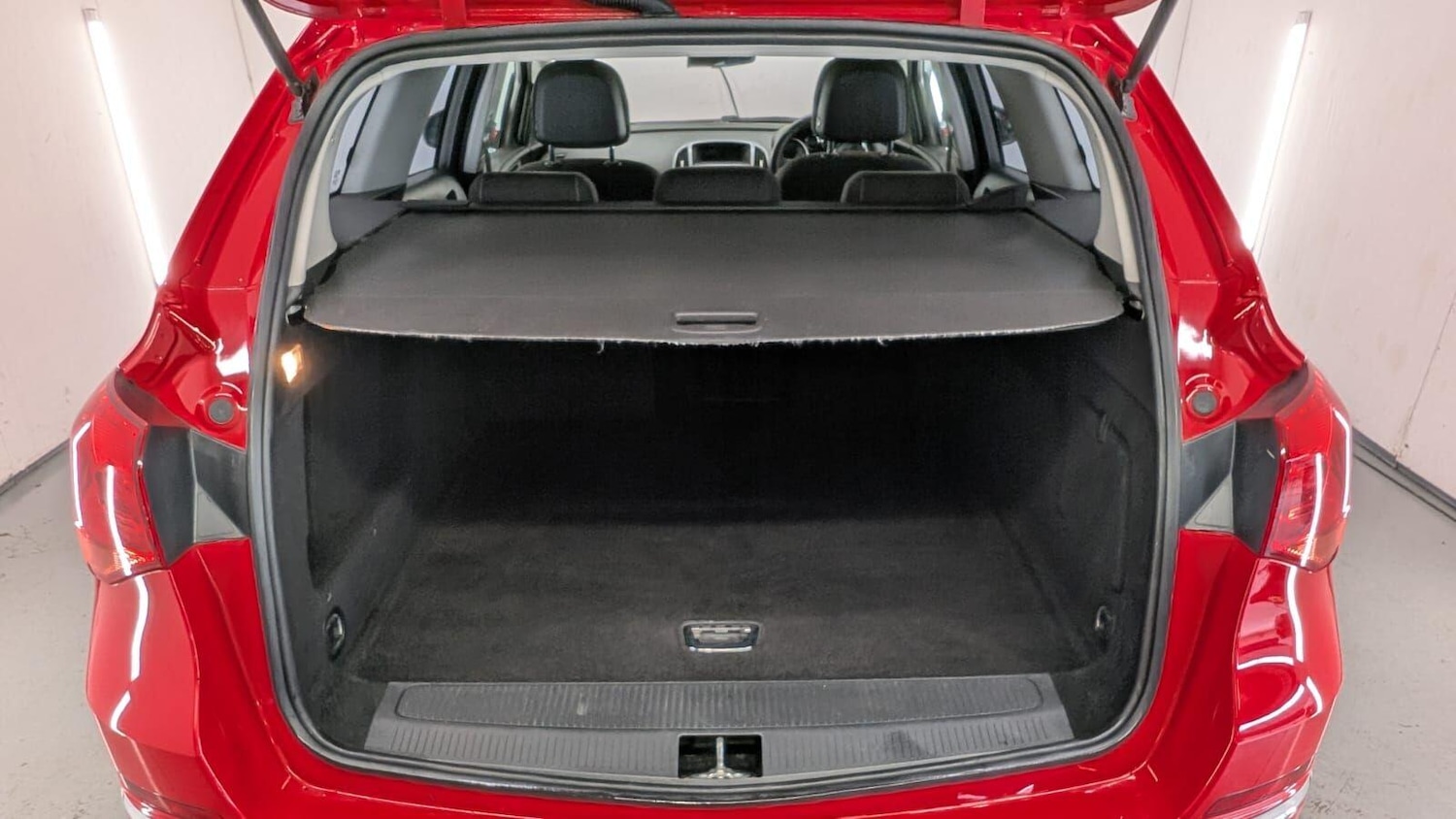 Used Vauxhall Astra 2015 for sale - 76398323: Photo 68