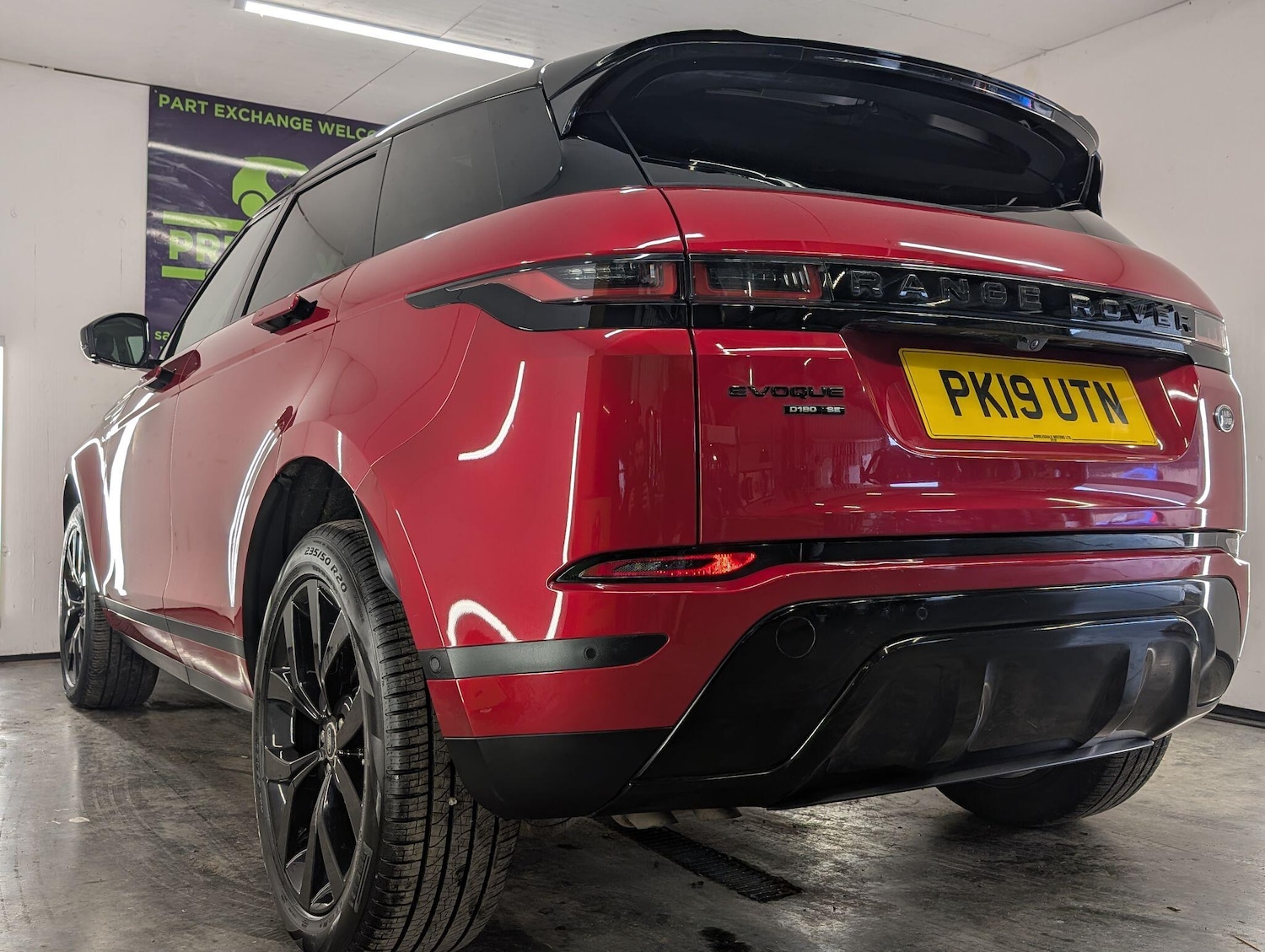 Used Land Rover Range Rover Evoque 2019 for sale - 76239535: Photo 2