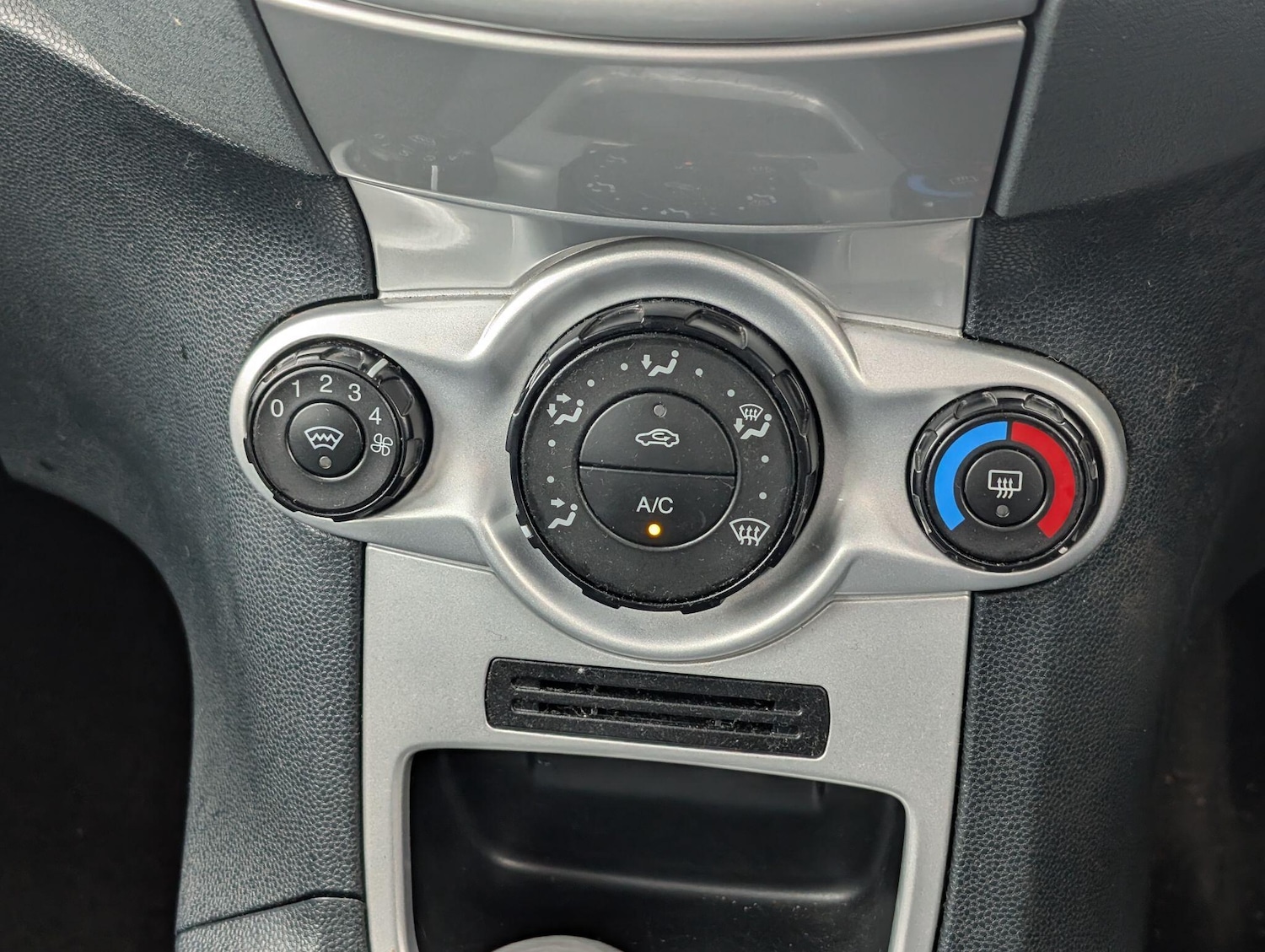 Used Ford Fiesta 2009 for sale - 77331300: Photo 14