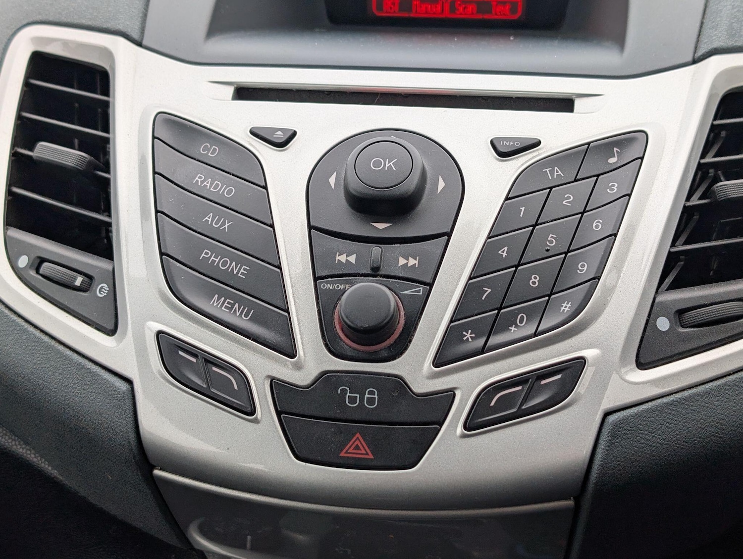 Used Ford Fiesta 2009 for sale - 77331300: Photo 15