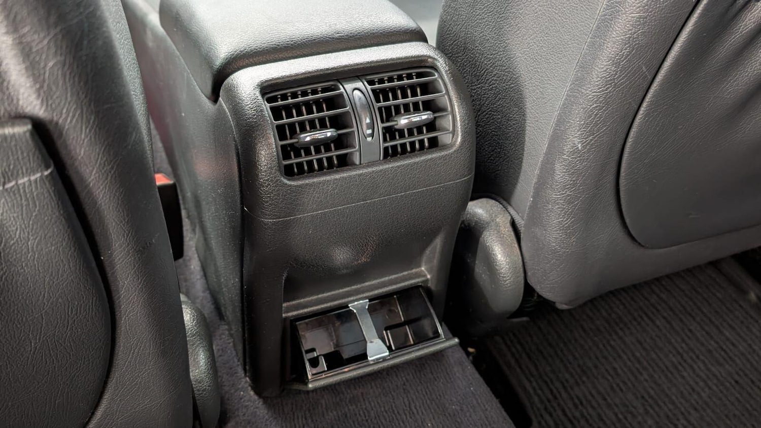 Used Mercedes-Benz C Class 2004 for sale - 76337732: Photo 37