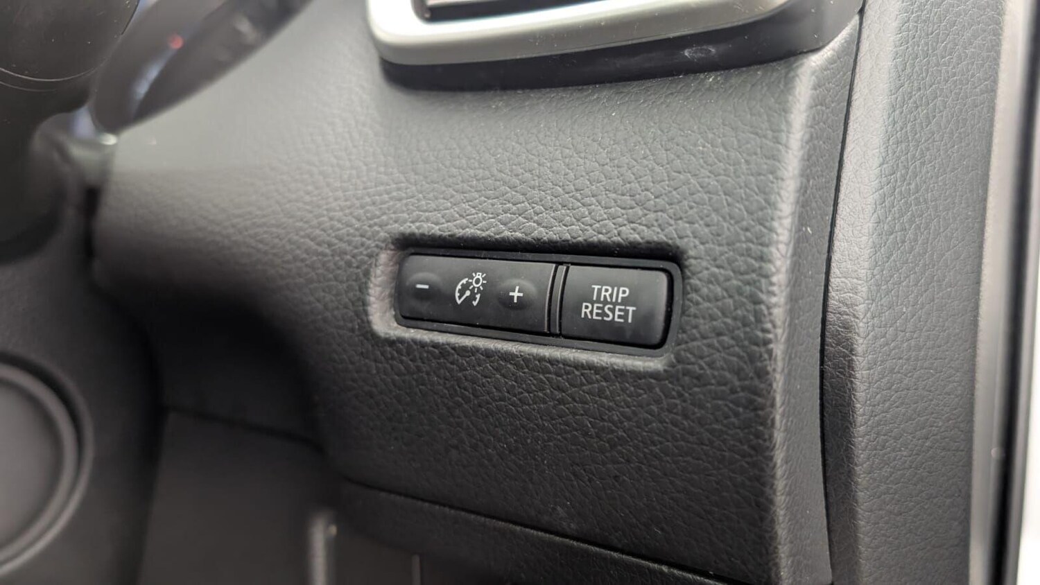 Used Nissan Qashqai 2014 for sale - 76607782: Photo 32