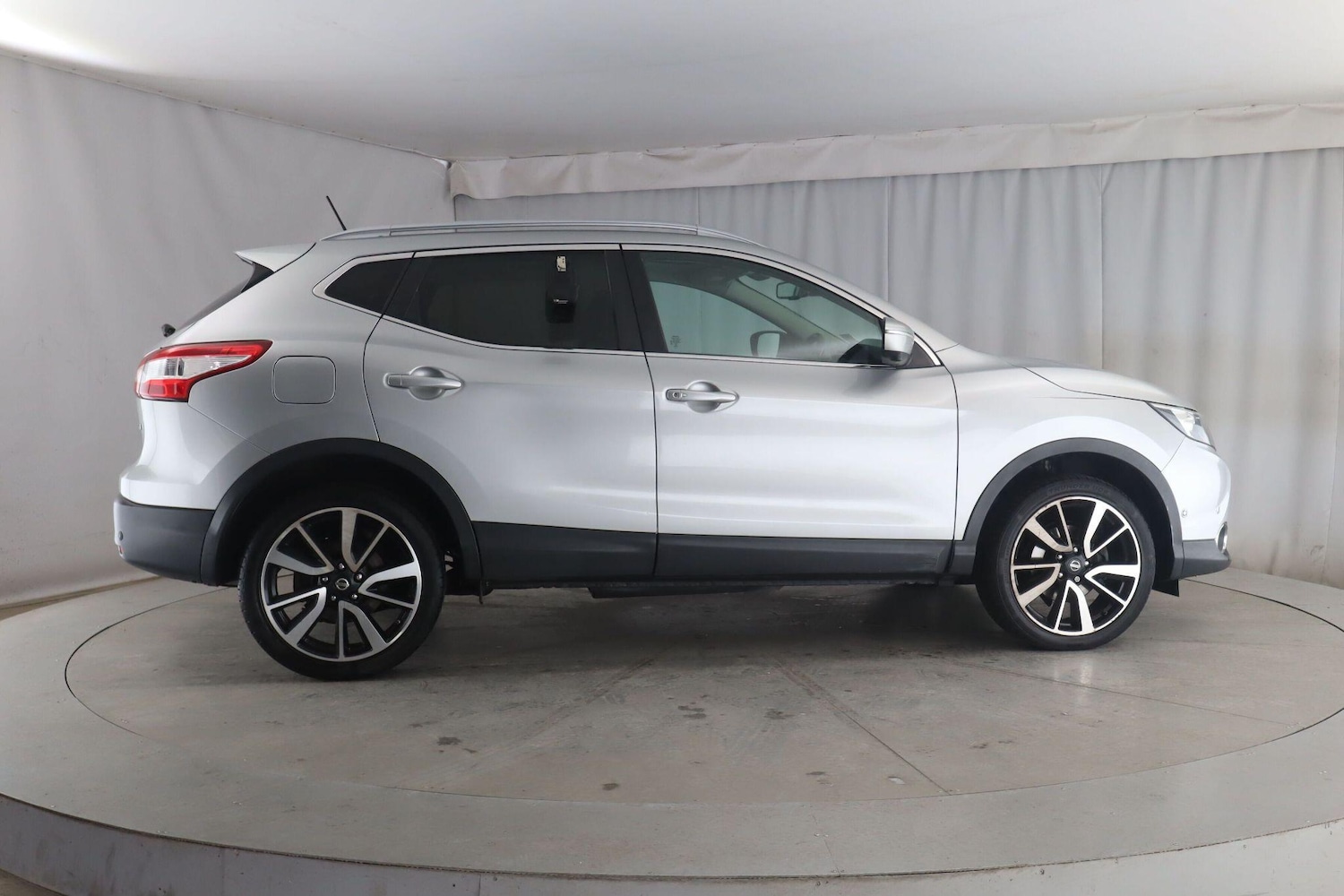 Used Nissan Qashqai 2014 for sale - 76607782: Photo 4
