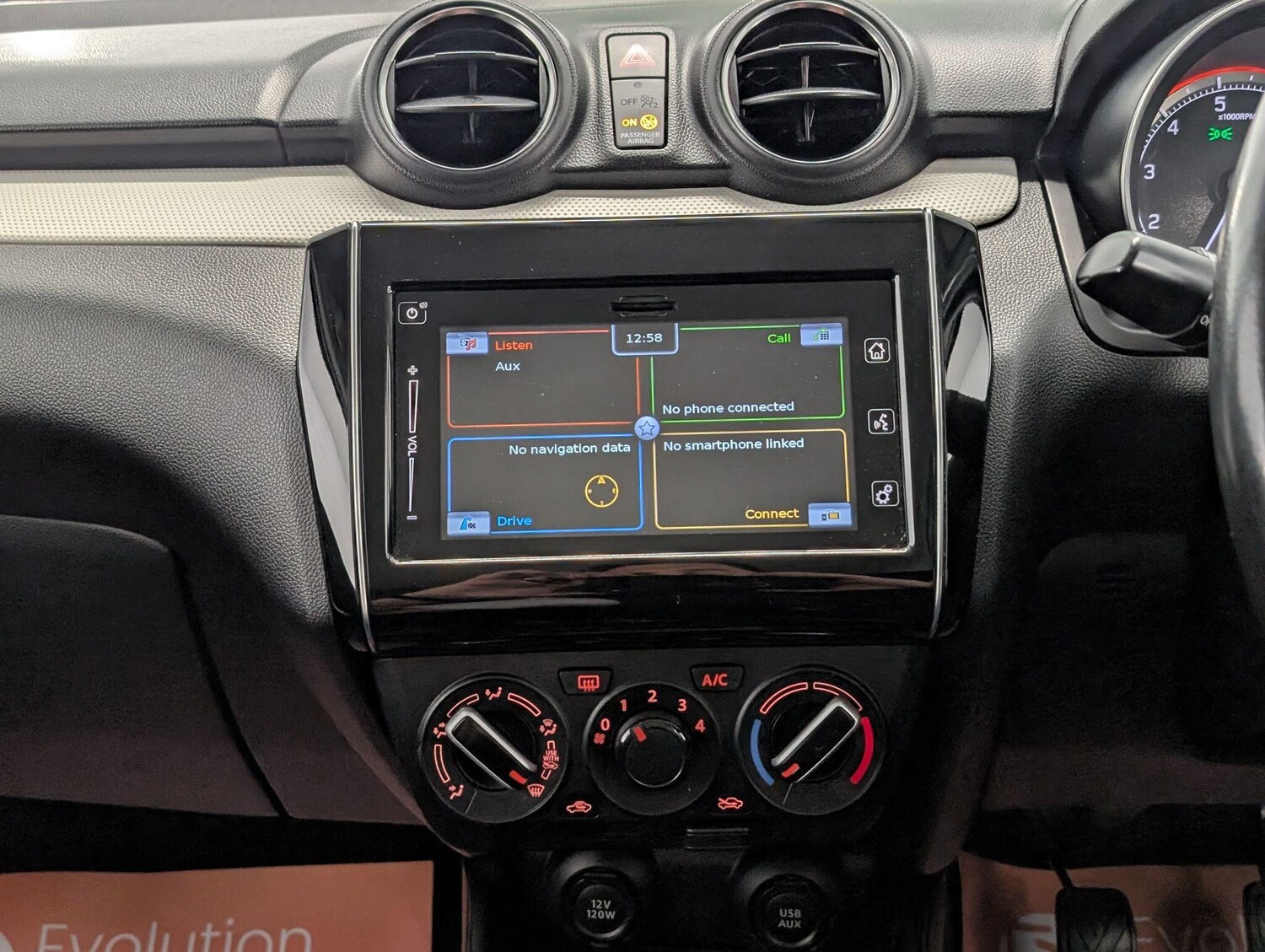 Used Suzuki Swift 2022 for sale - 76993526: Photo 54