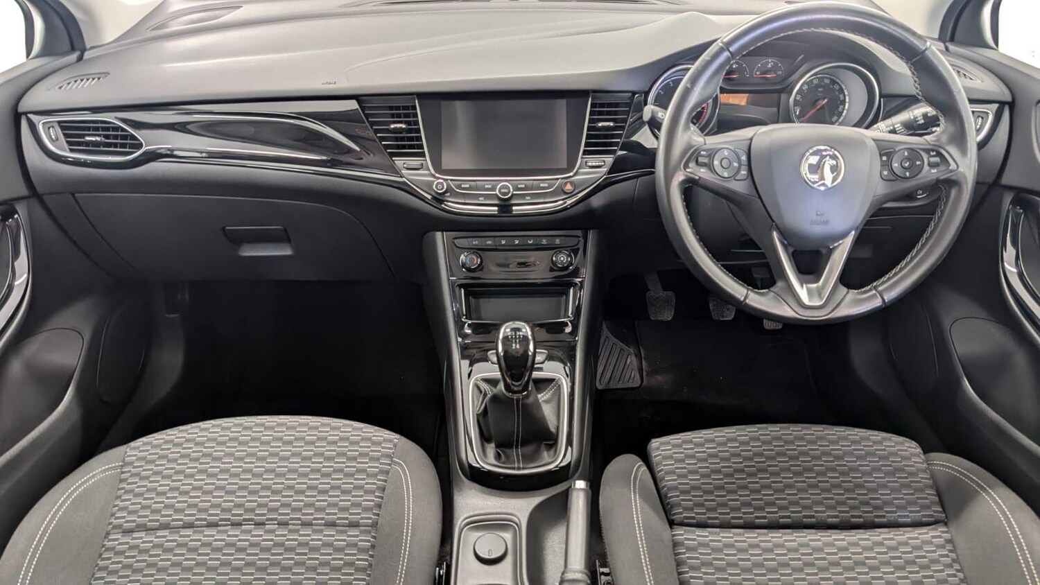 Used Vauxhall Astra for sale - 77909456: Photo 28