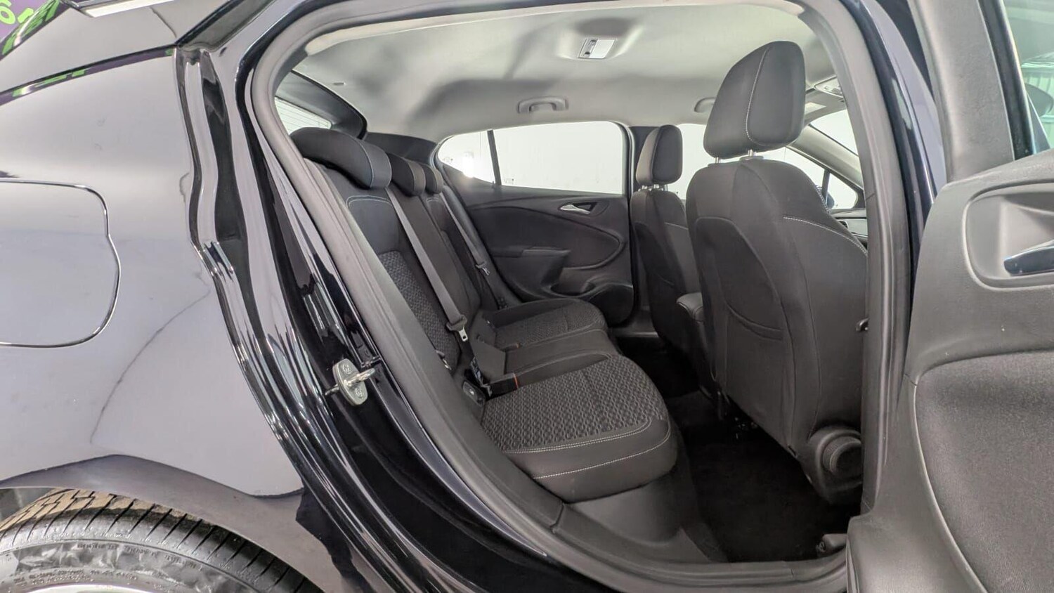 Used Vauxhall Astra for sale - 77909456: Photo 35