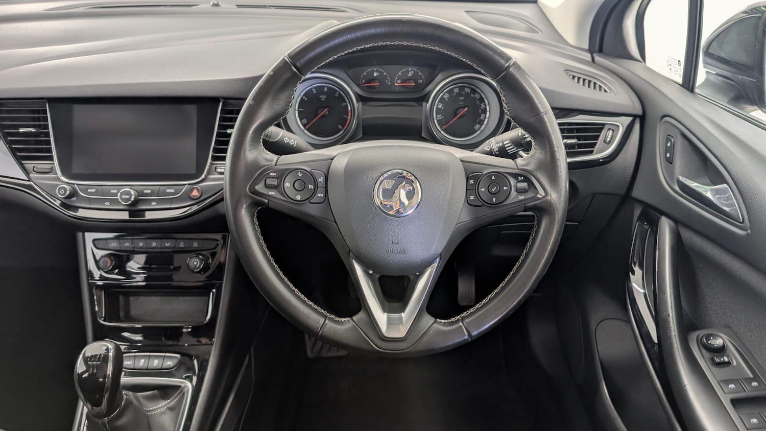 Used Vauxhall Astra for sale - 77909456: Photo 4