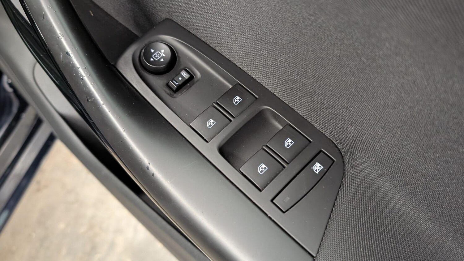 Used Vauxhall Astra for sale - 77909456: Photo 41