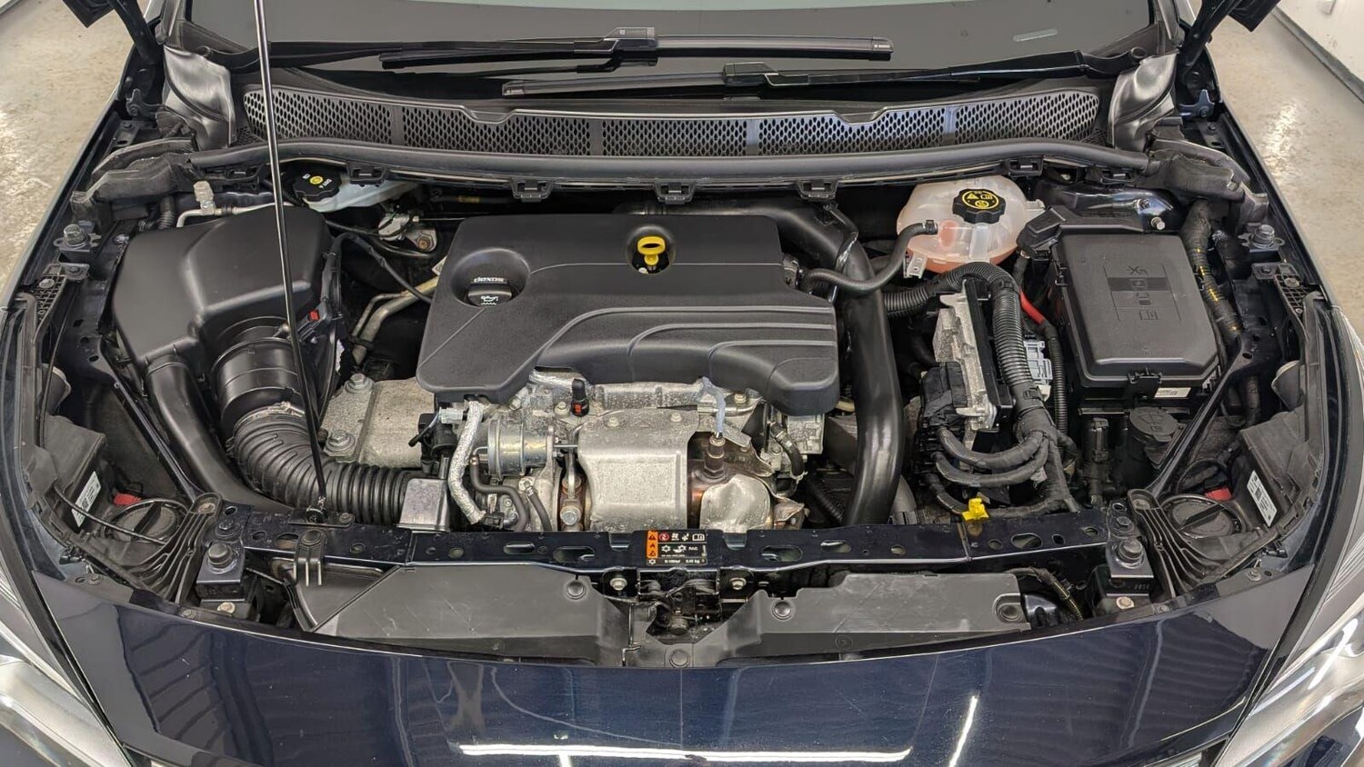 Used Vauxhall Astra for sale - 77909456: Photo 61