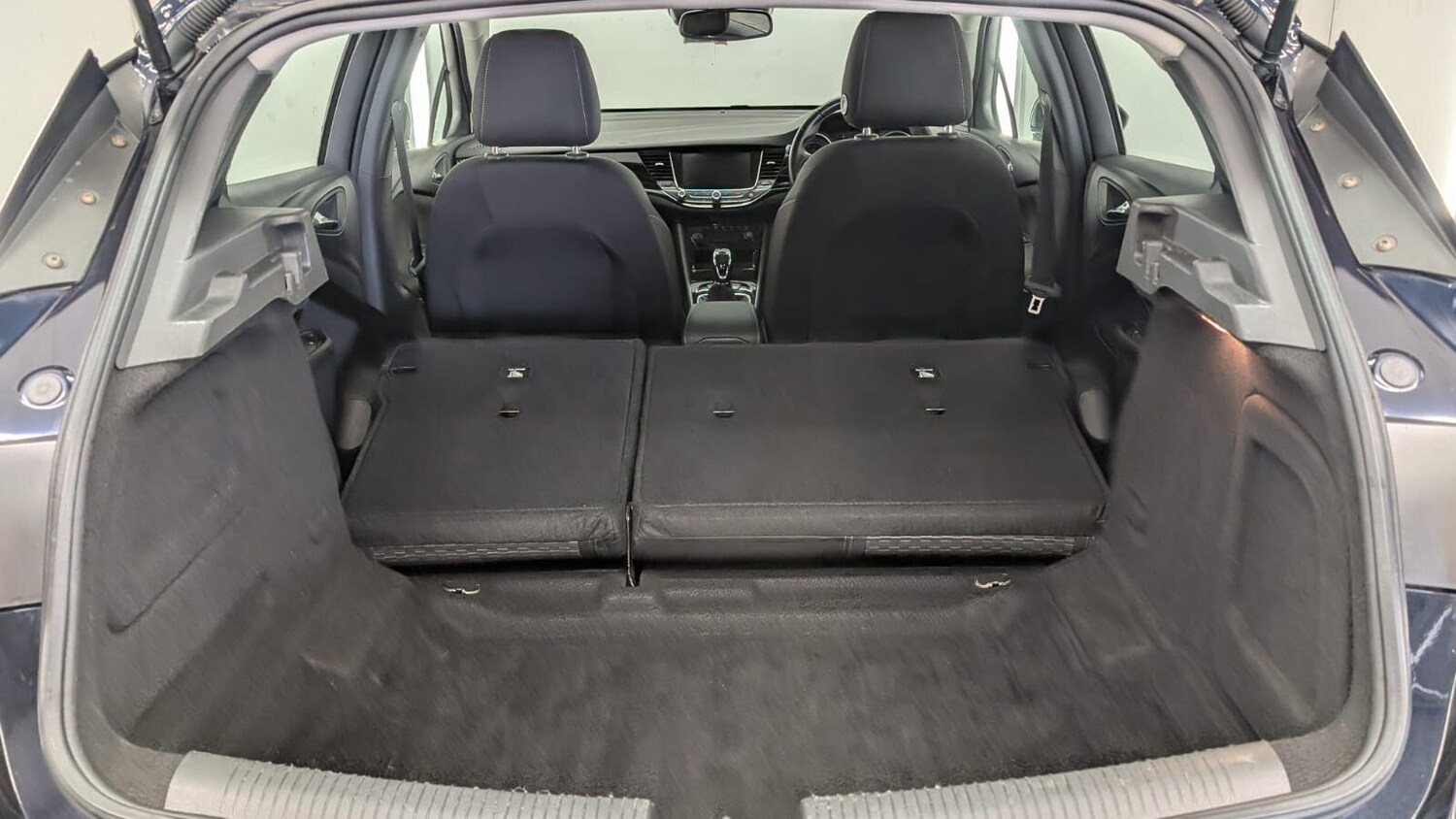 Used Vauxhall Astra for sale - 77909456: Photo 76