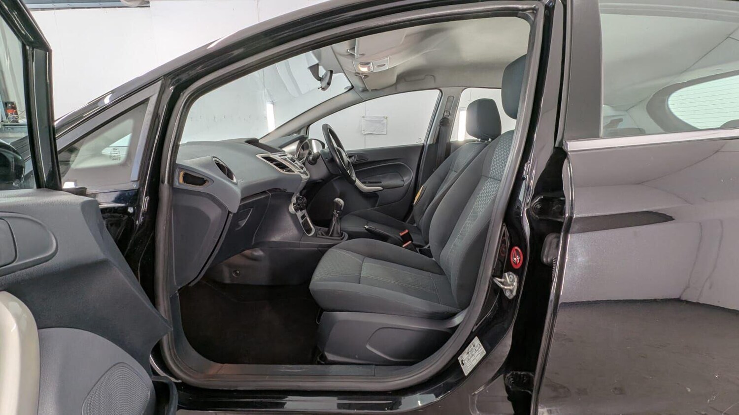 Used Ford Fiesta 2009 for sale - 78058454: Photo 68