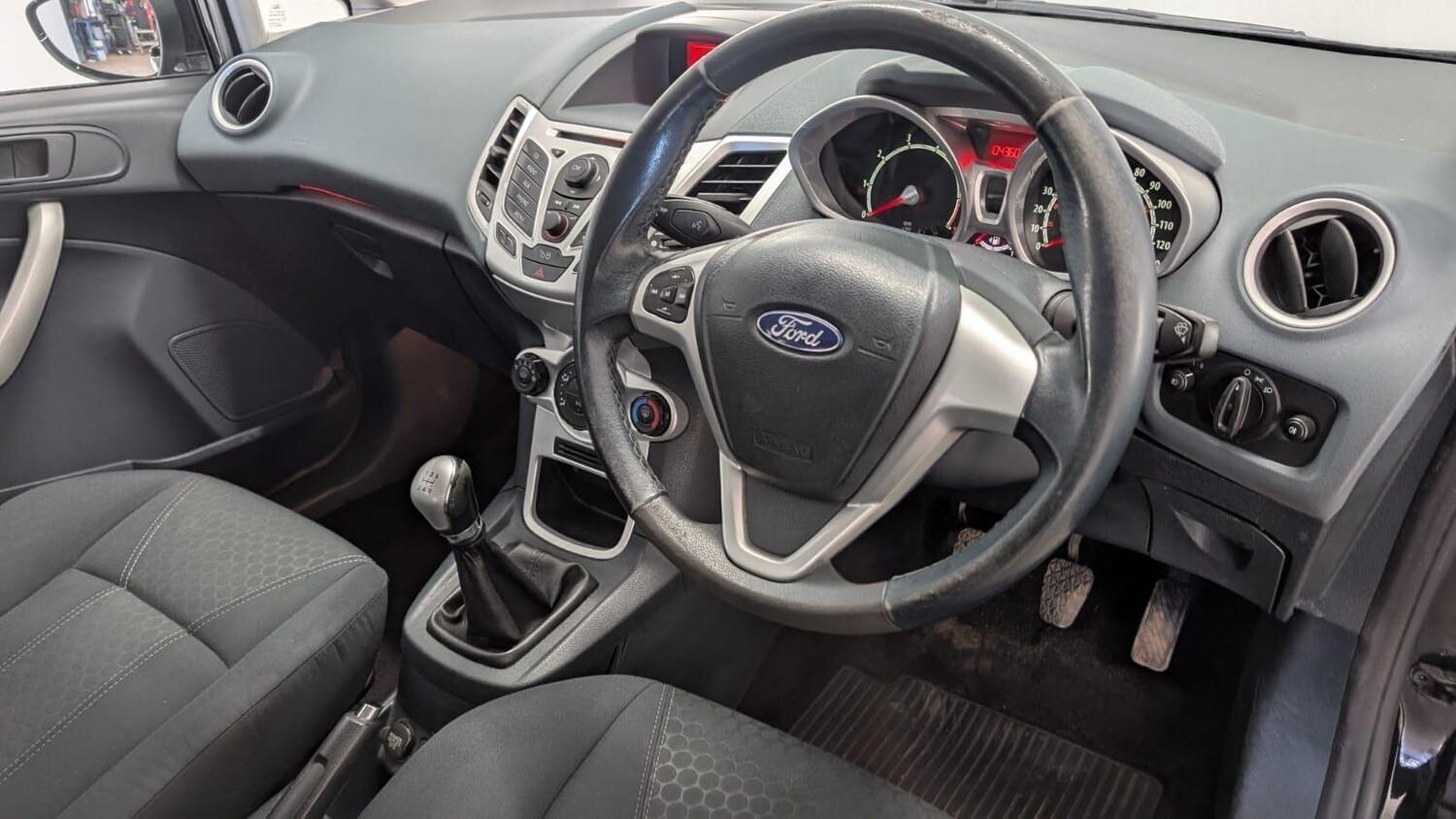 Used Ford Fiesta 2009 for sale - 78058454: Photo 81