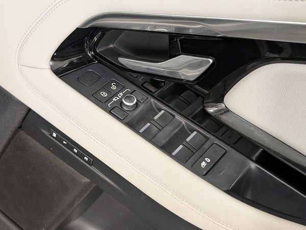 Used Land Rover Range Rover Evoque 2019 for sale - 76167110: Photo 35
