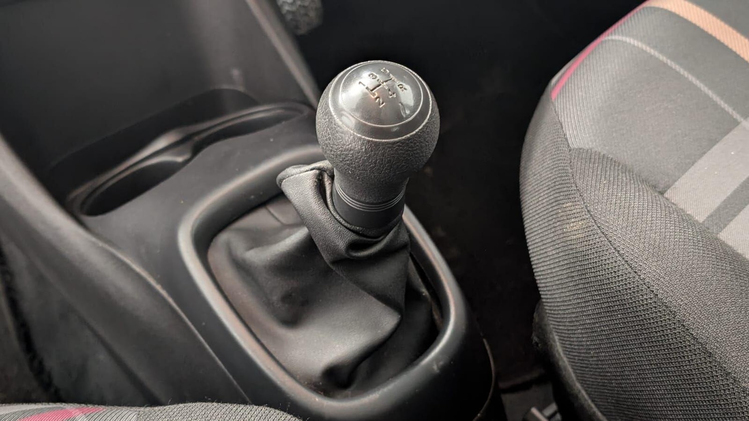 Used Peugeot 108 2015 for sale - 77238561: Photo 74