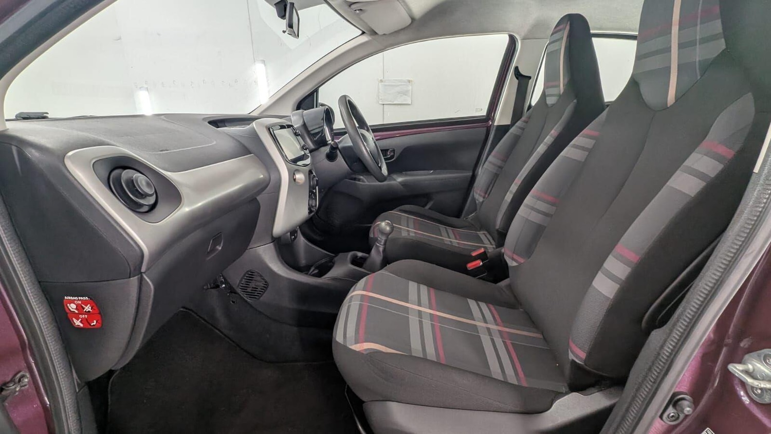 Used Peugeot 108 2015 for sale - 77238561: Photo 86