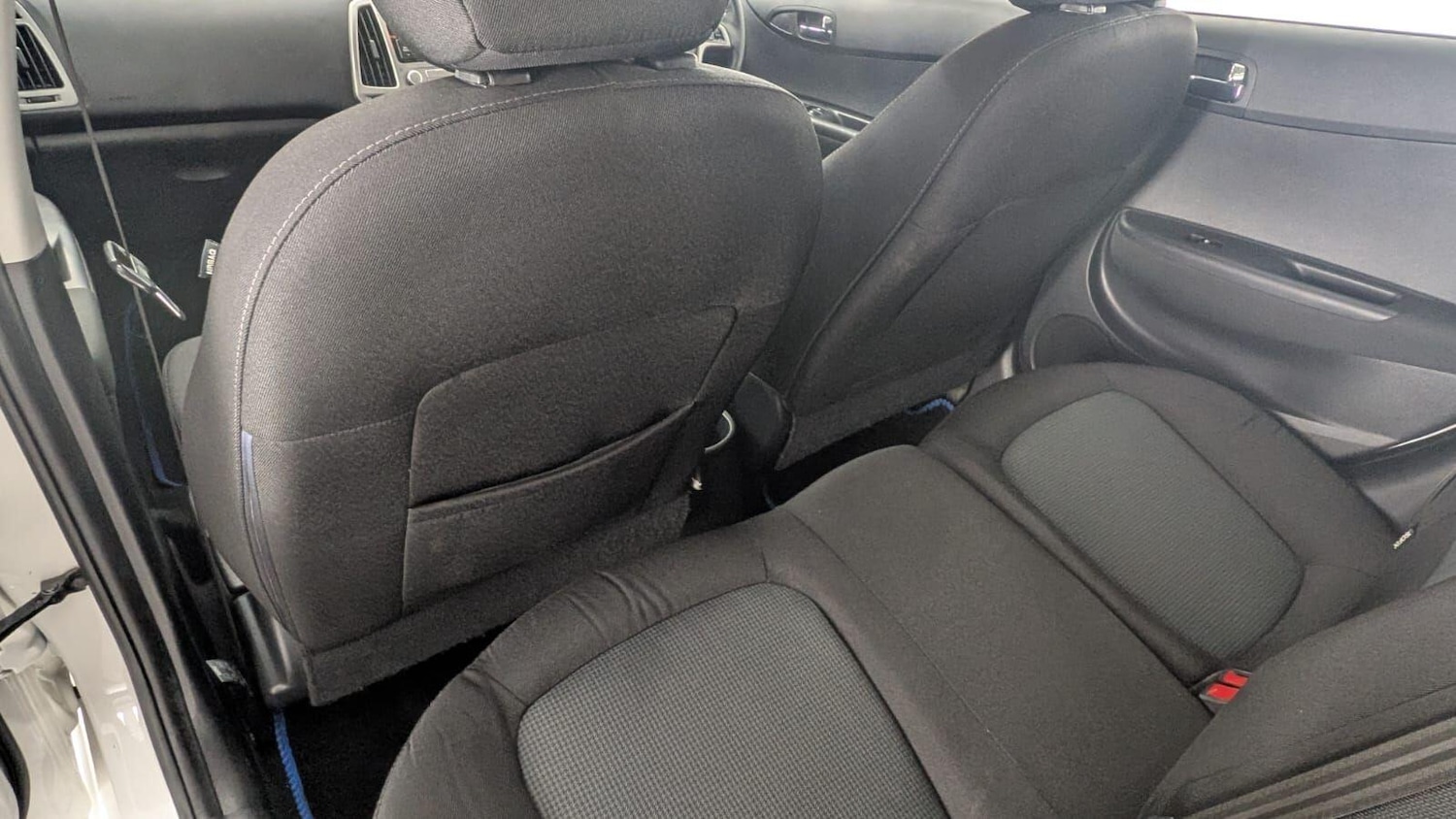 Used Hyundai i20 2014 for sale - 76913587: Photo 30