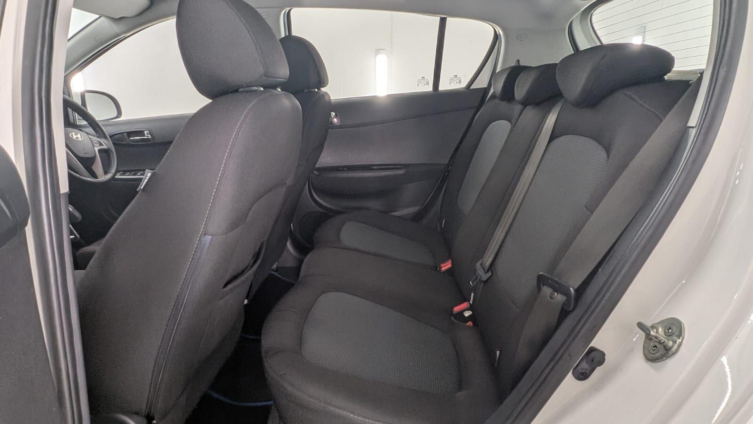 Used Hyundai i20 2014 for sale - 76913587: Photo 31