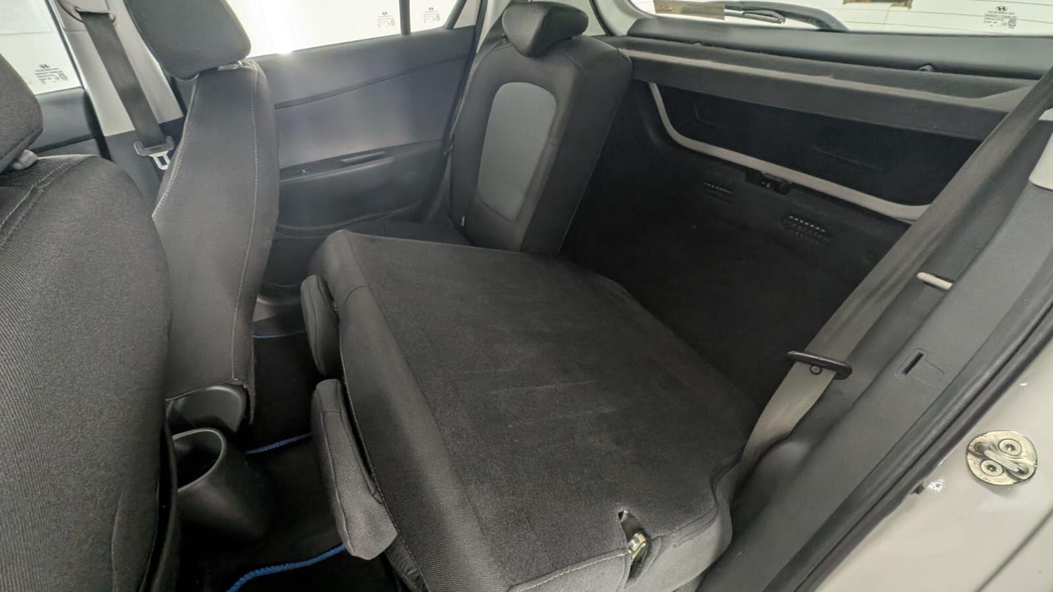 Used Hyundai i20 2014 for sale - 76913587: Photo 33