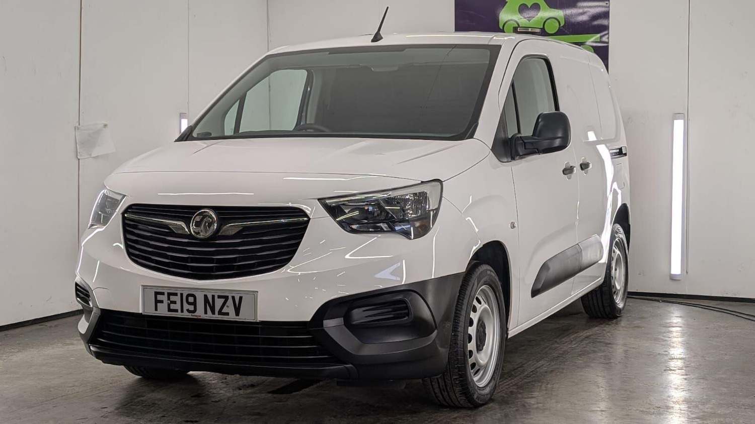 Used Vauxhall Combo 2019 for sale - 76283675: Photo 2