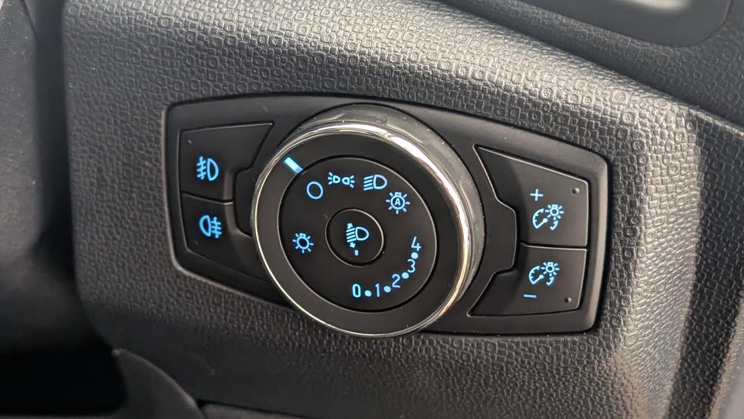 Used Ford Ecosport 2018 for sale - 77994299: Photo 40