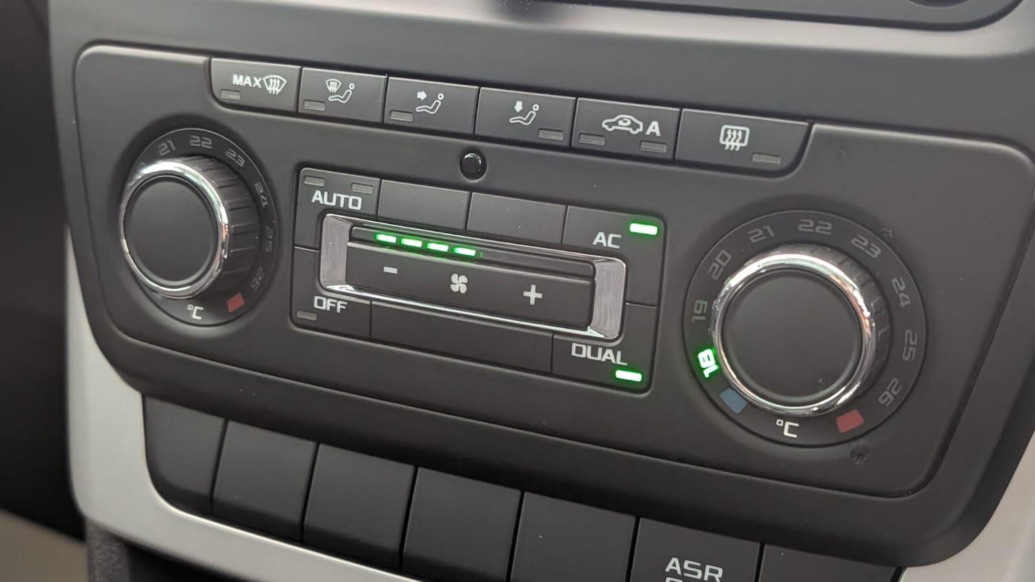 Used Skoda Yeti 2011 for sale - 76771886: Photo 61