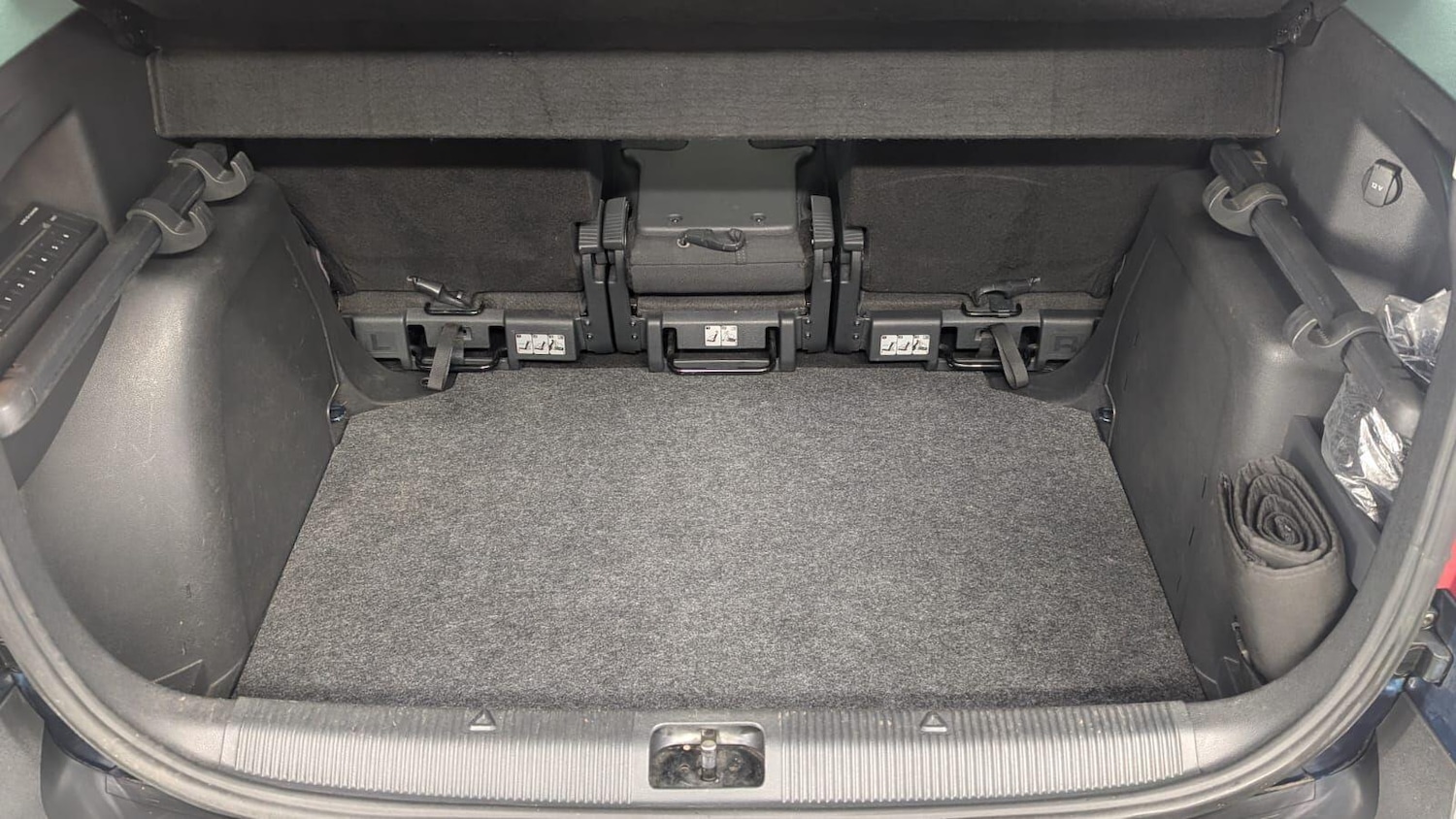 Used Skoda Yeti 2011 for sale - 76771886: Photo 88