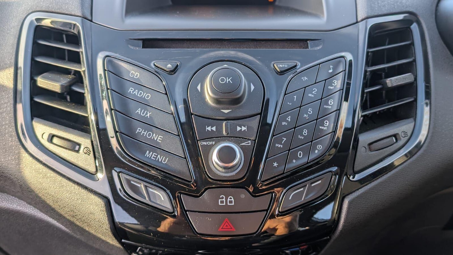 Used Ford Fiesta 2014 for sale - 77016358: Photo 54