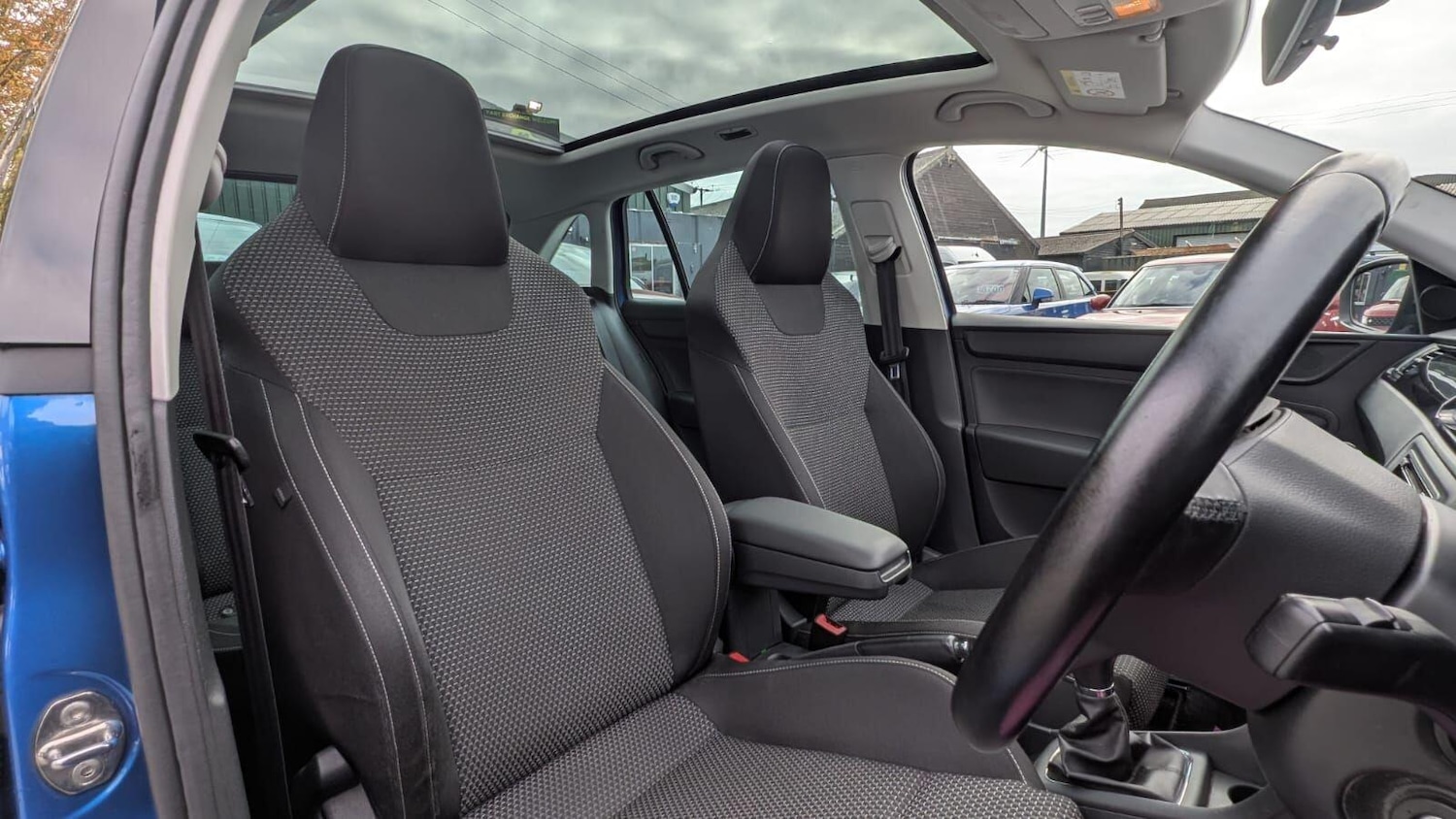 Used Skoda Rapid Spaceback 2015 for sale - 76306702: Photo 26