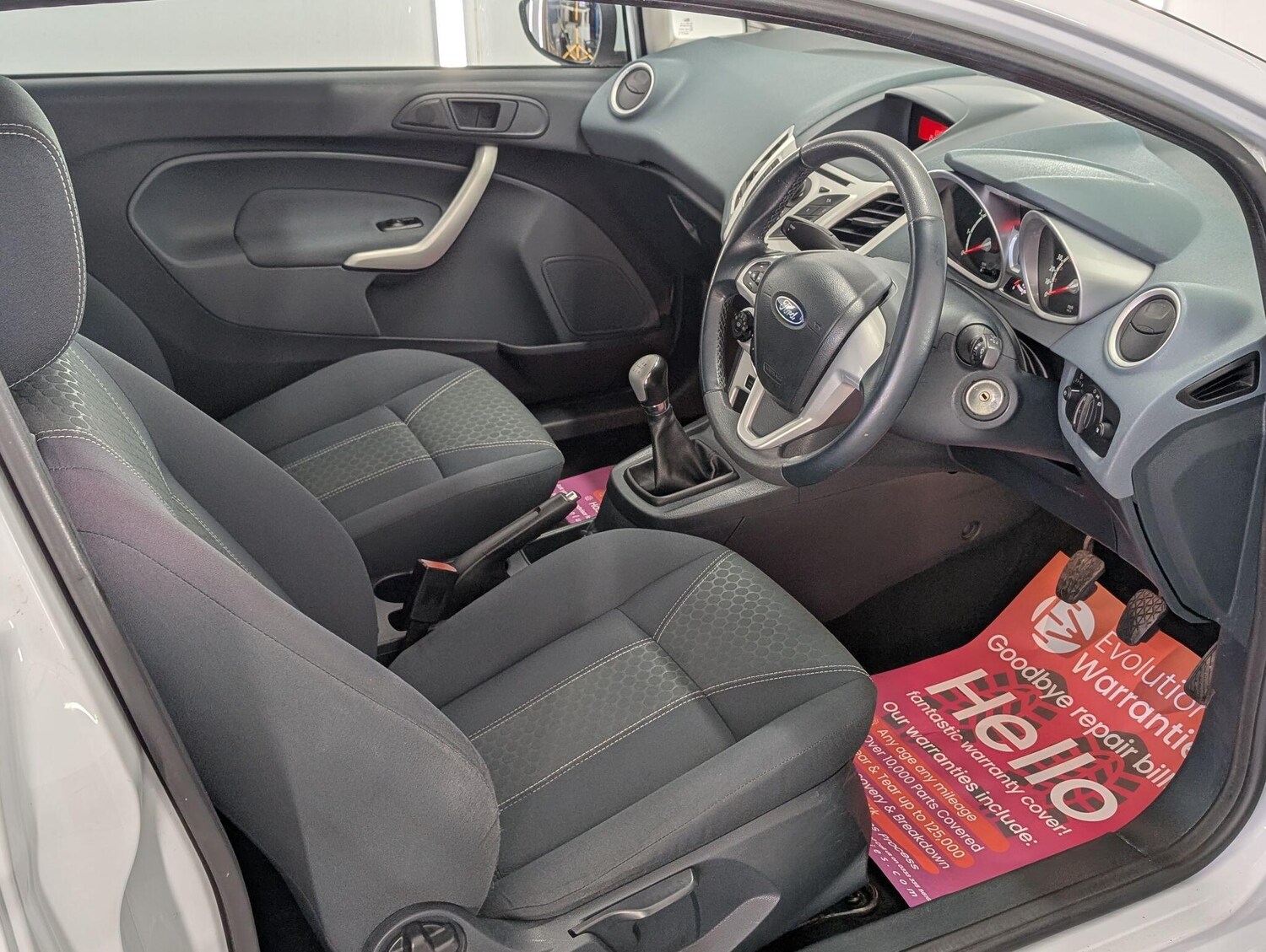 Used Ford Fiesta 2010 for sale - 76072045: Photo 2