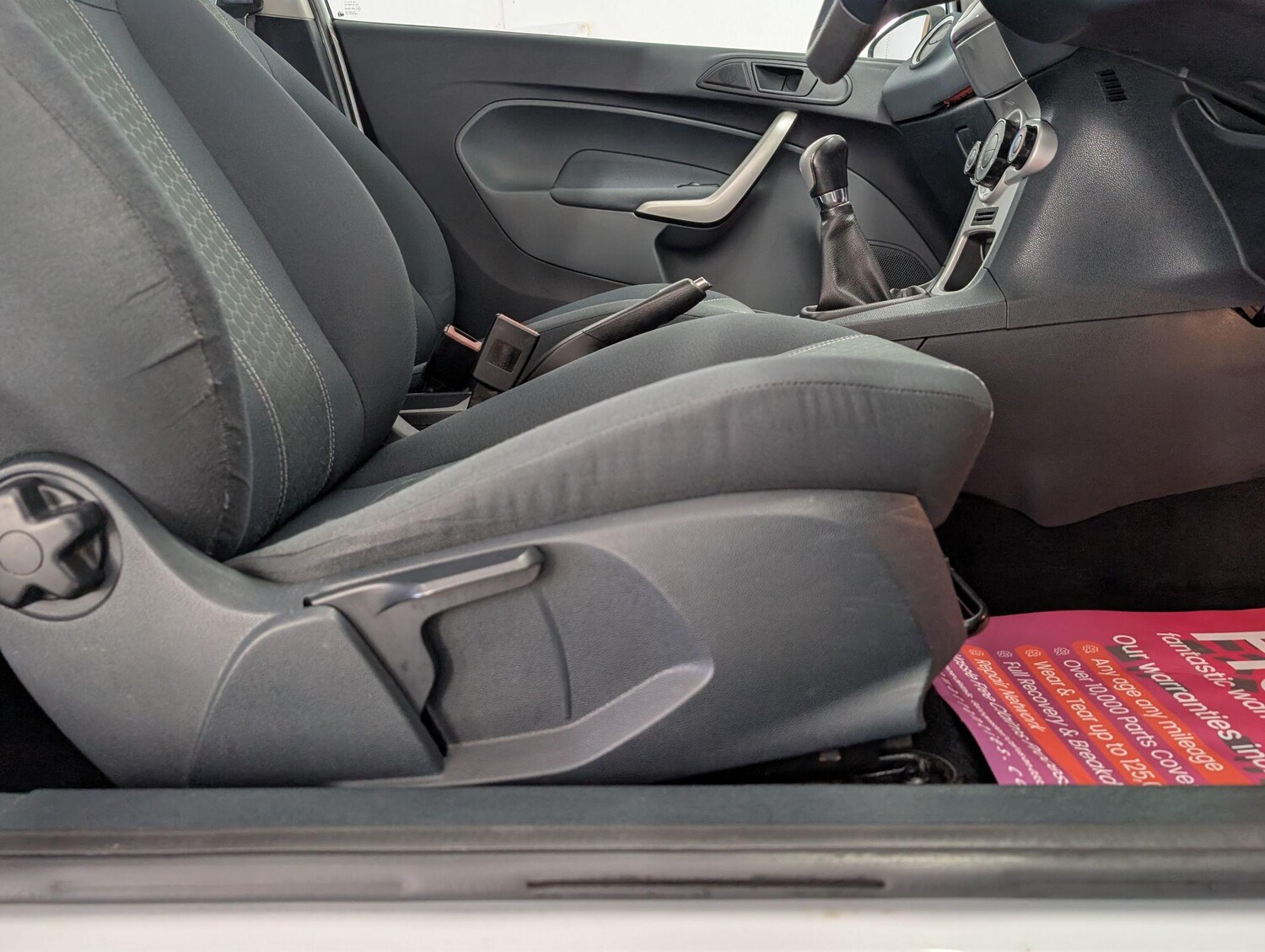 Used Ford Fiesta 2010 for sale - 76072045: Photo 32