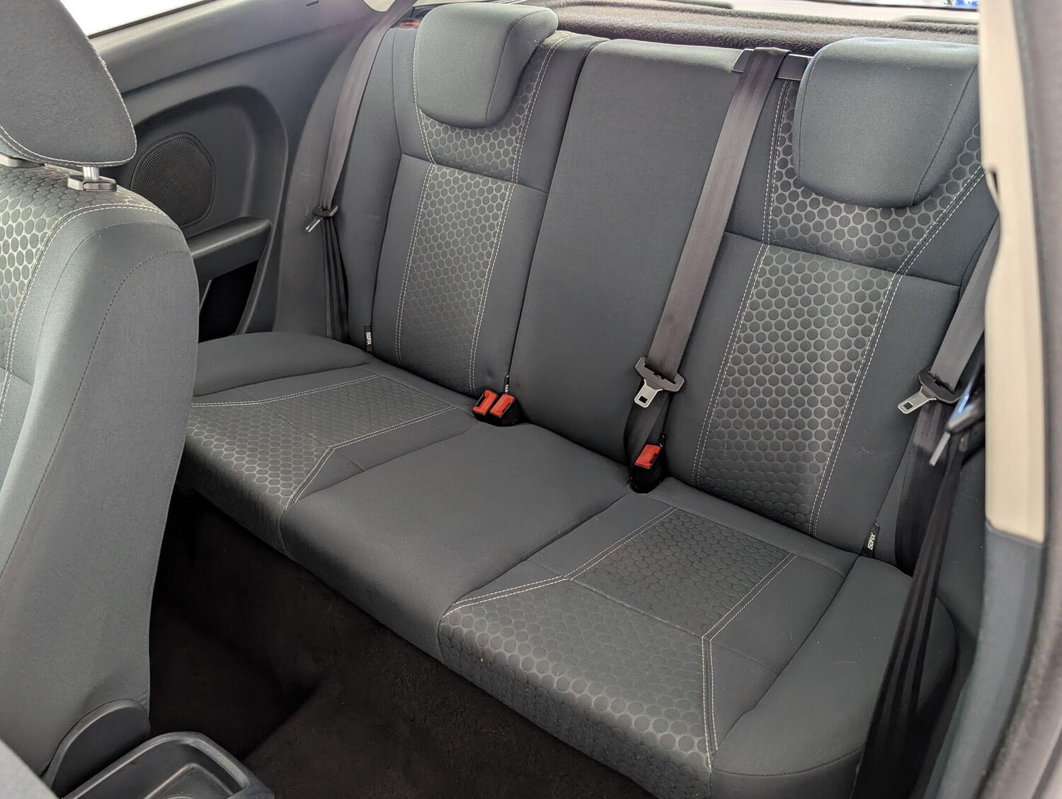 Used Ford Fiesta 2010 for sale - 76072045: Photo 34
