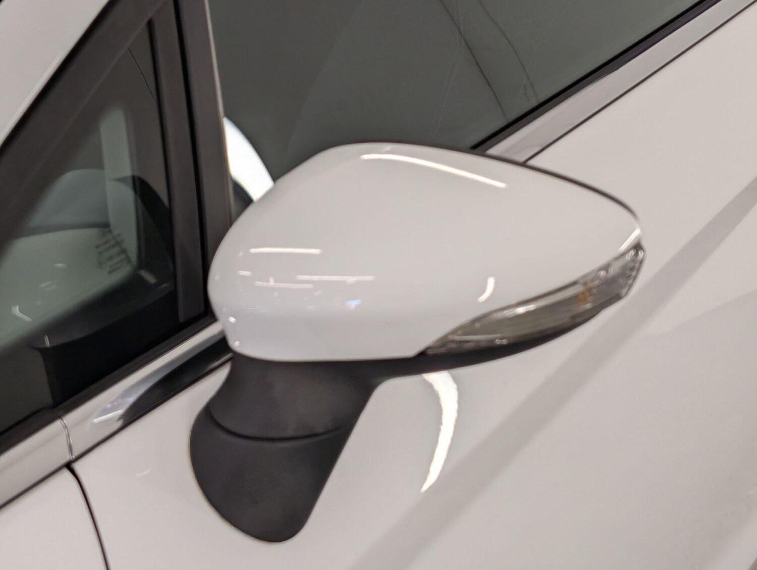 Used Ford Fiesta 2010 for sale - 76072045: Photo 49