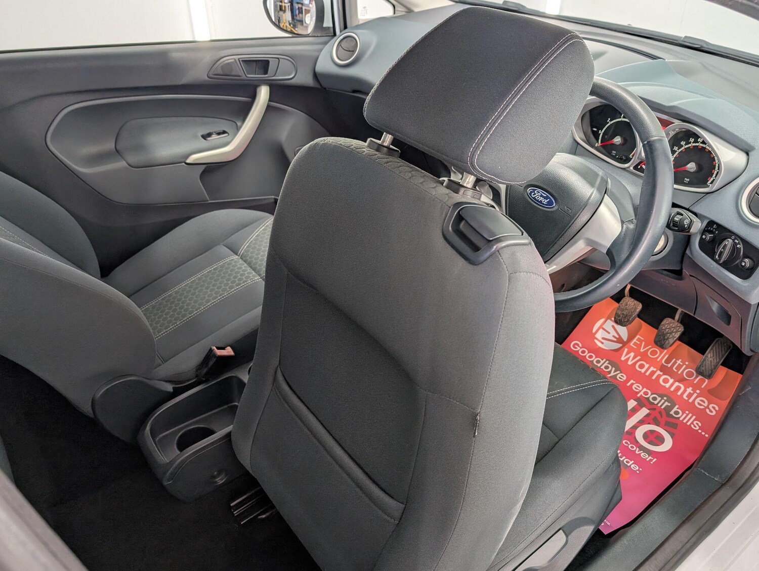 Used Ford Fiesta 2010 for sale - 76072045: Photo 60