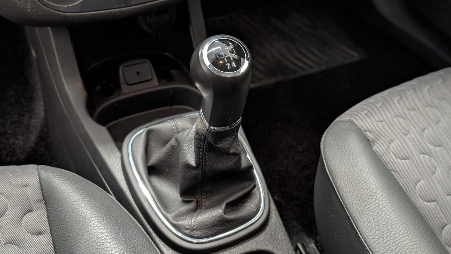 Used Vauxhall Corsa 2012 for sale - 77331240: Photo 38