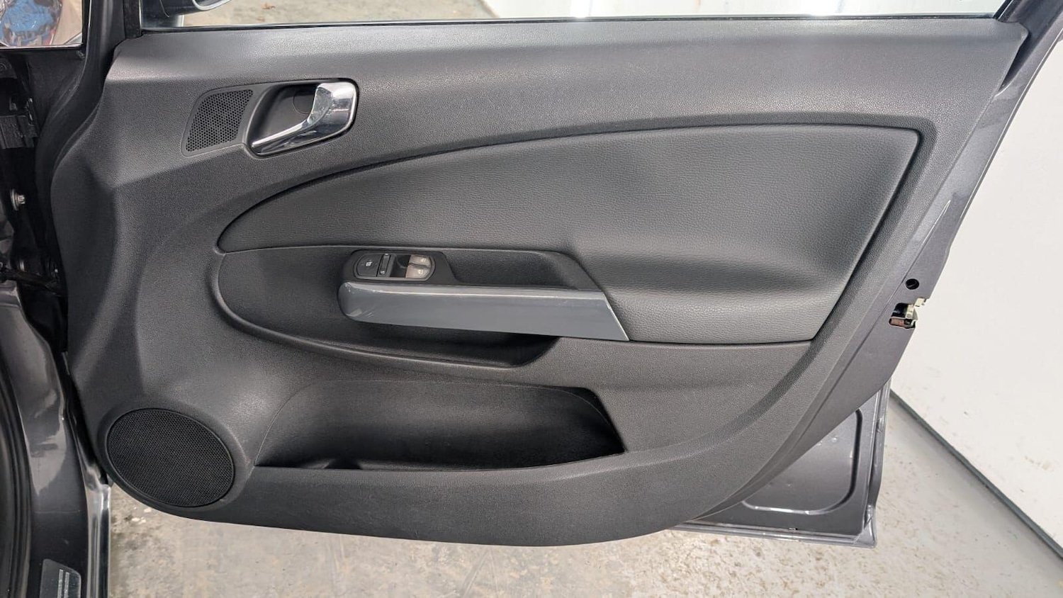 Used Vauxhall Corsa 2012 for sale - 77331240: Photo 47