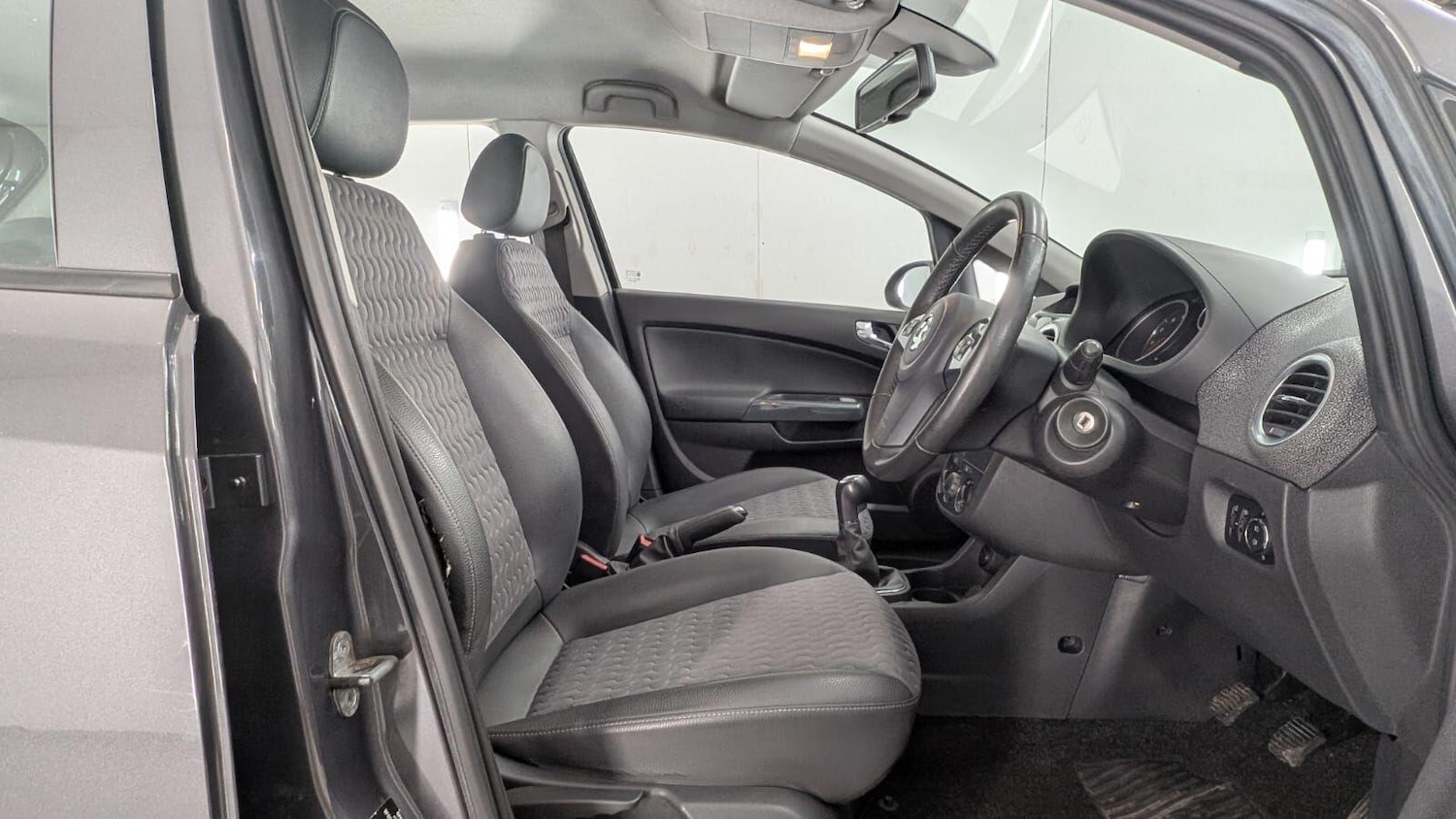 Used Vauxhall Corsa 2012 for sale - 77331240: Photo 50